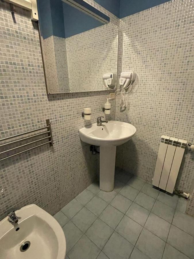 Locami Holiday&Rooms Suite Jolanda Catania Bagian luar foto