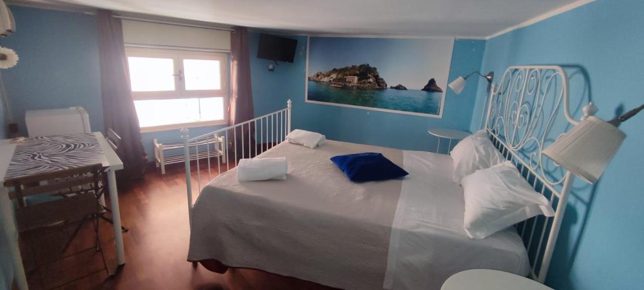 Locami Holiday&Rooms Suite Jolanda Catania Bagian luar foto
